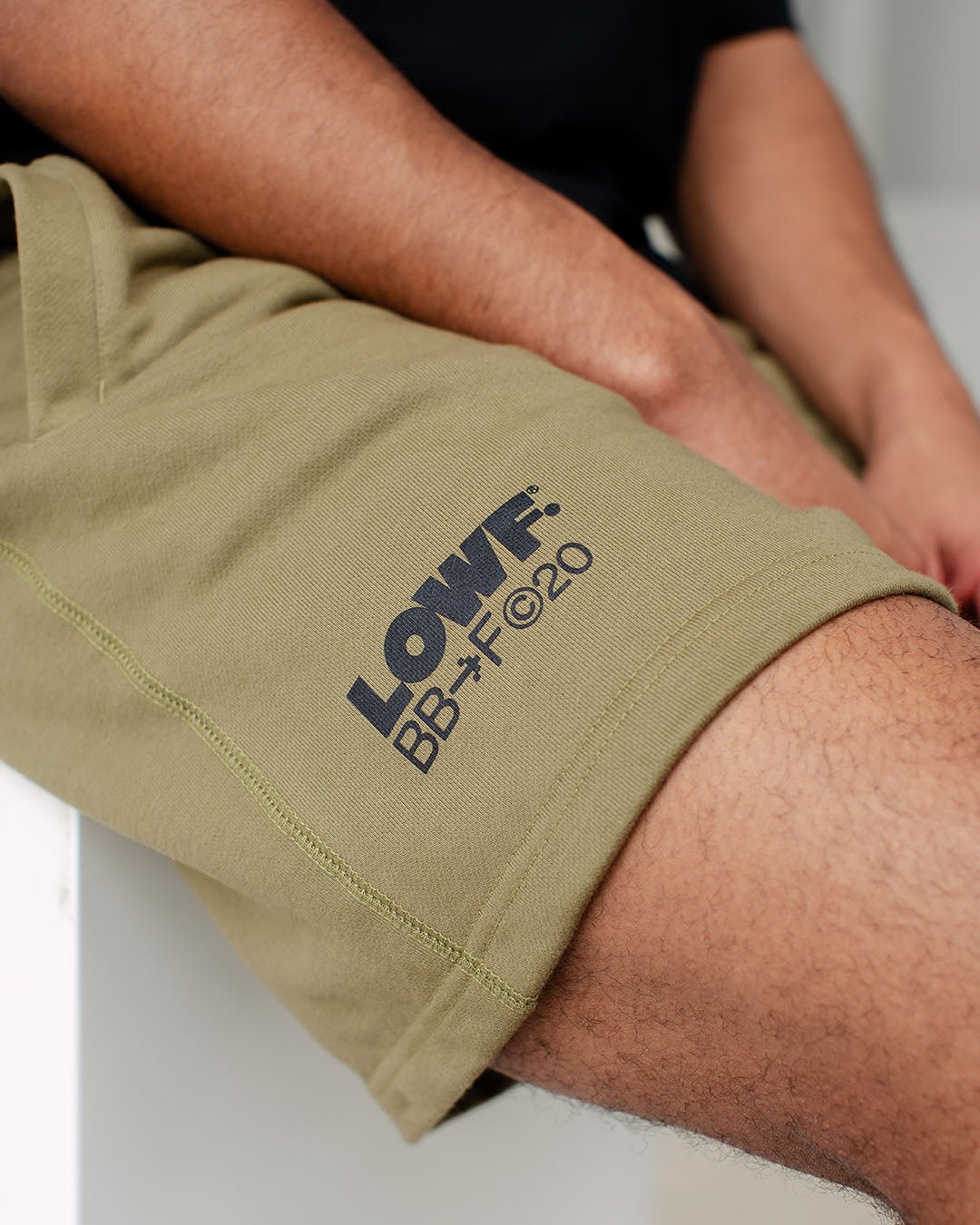 Relaxed Fit Stamp Unisex Style Shorts Olive